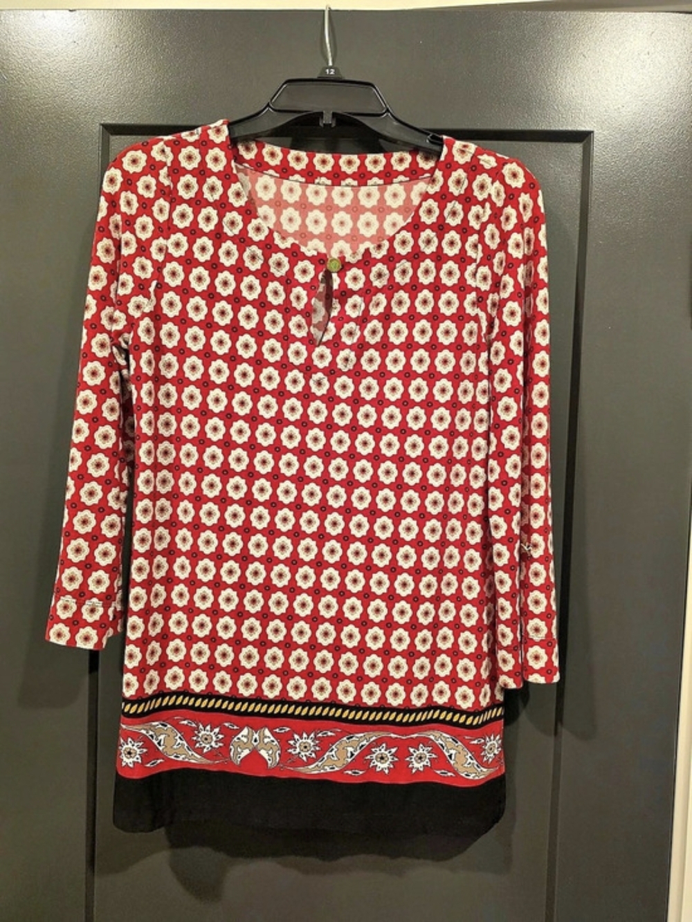 Anne Klein Floral Print Long Sleeve Tunic in Red & Cream
